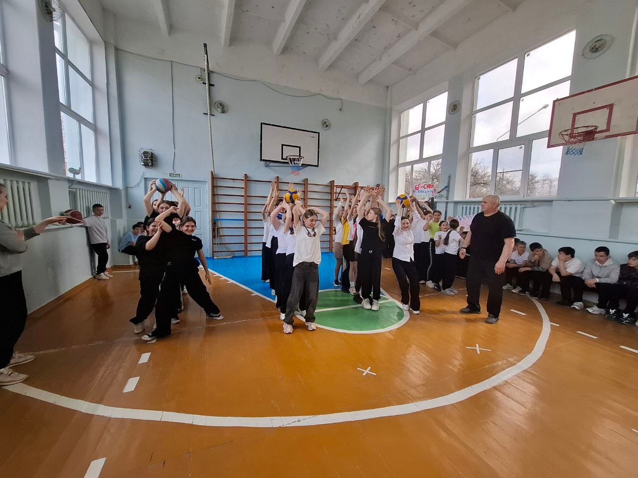 «А ну-ка, девушки!»